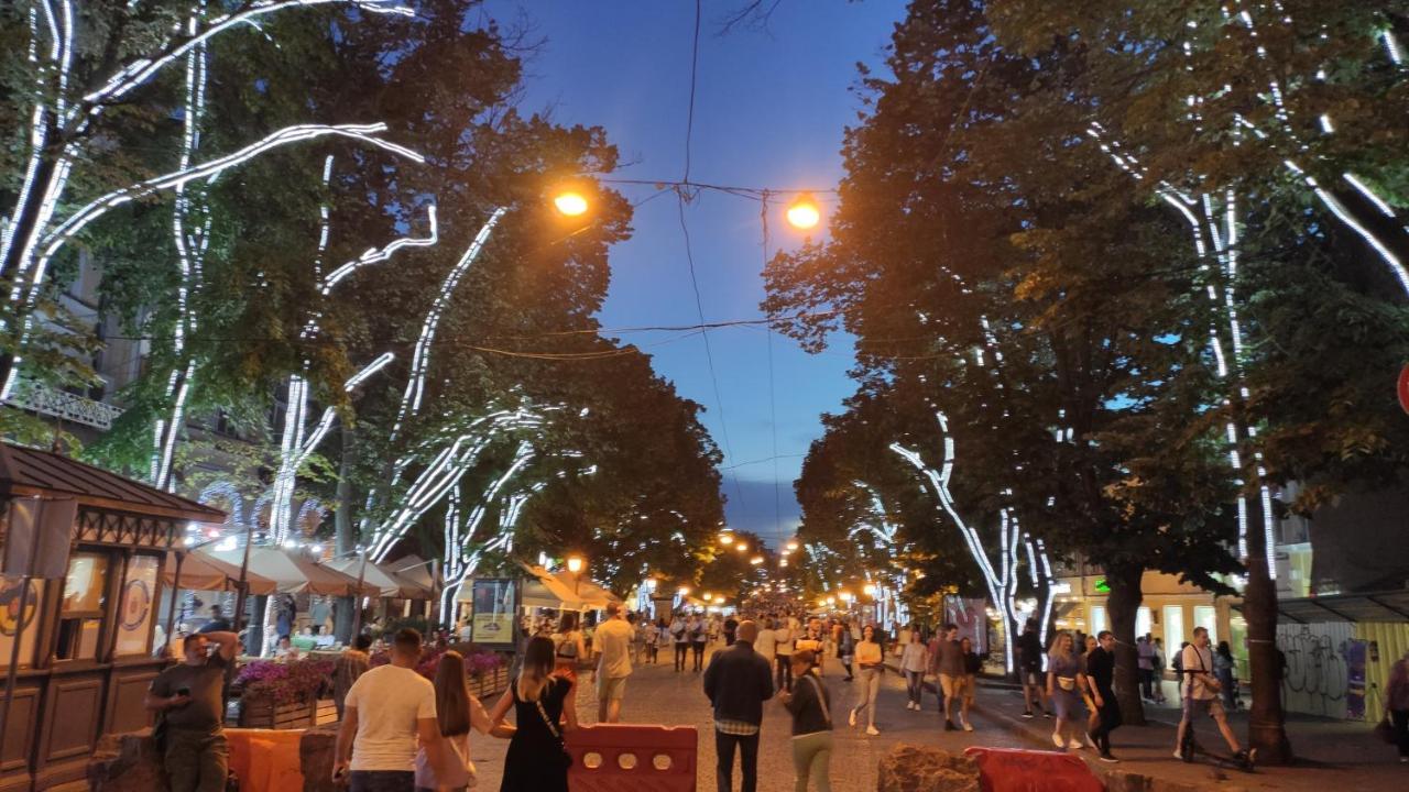 Квартира На Дерибасовcкой Odesa Exterior photo