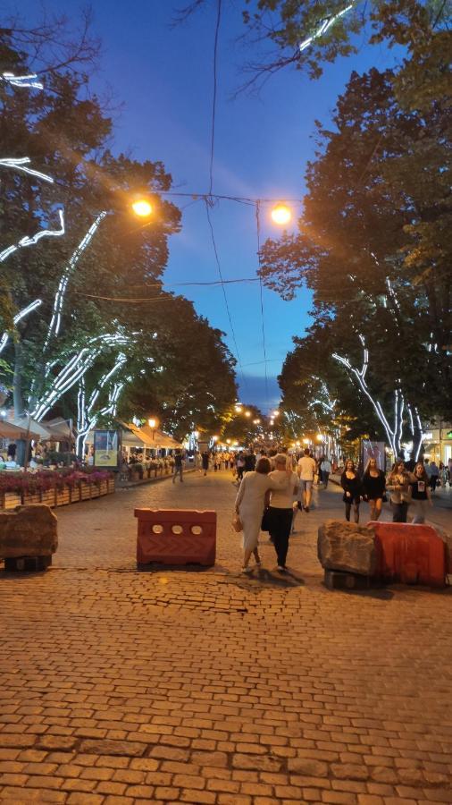 Квартира На Дерибасовcкой Odesa Exterior photo